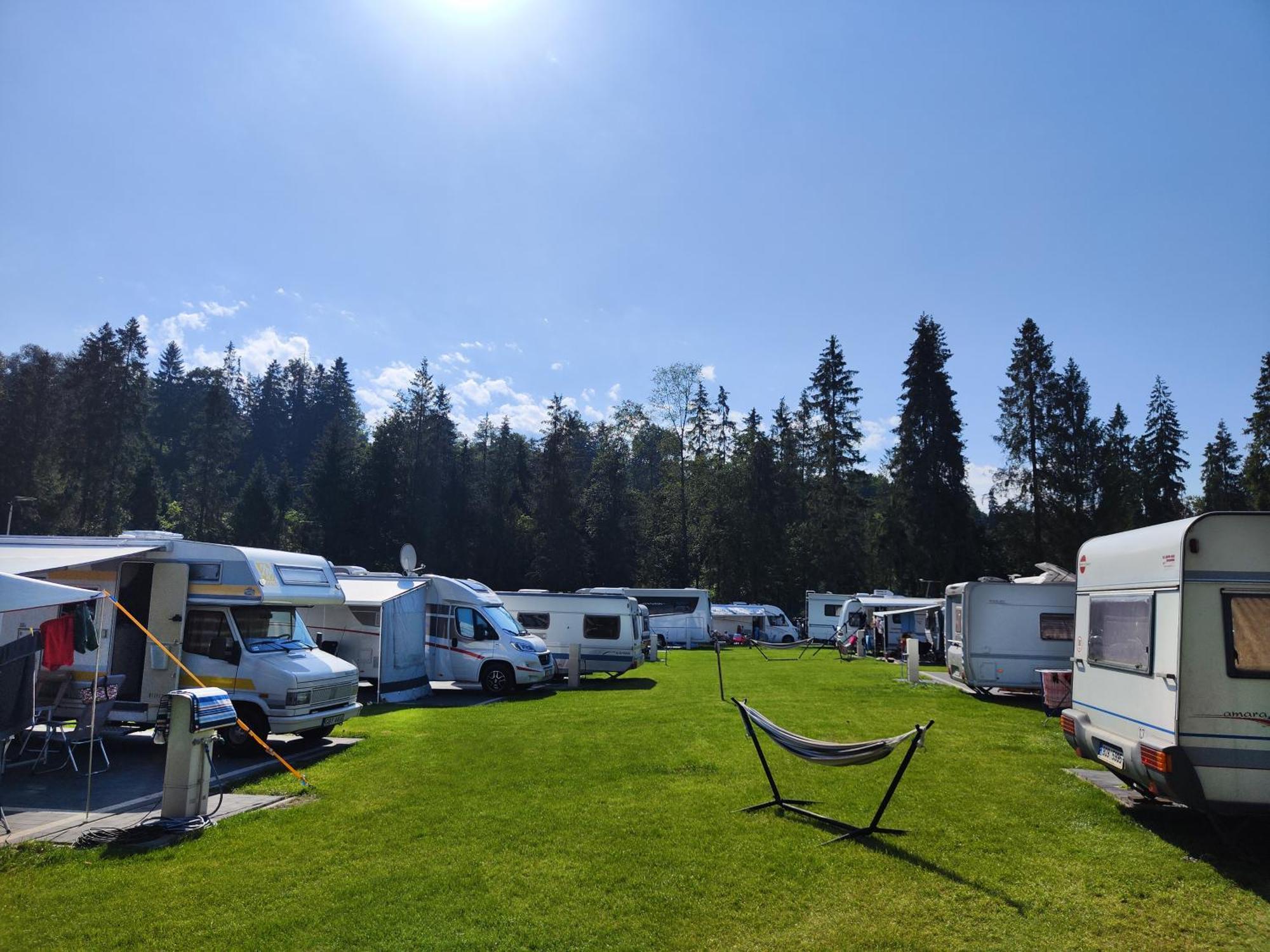 Camp Goracy Potok - Parcele Kamperowe Hotel Szaflary Eksteriør billede